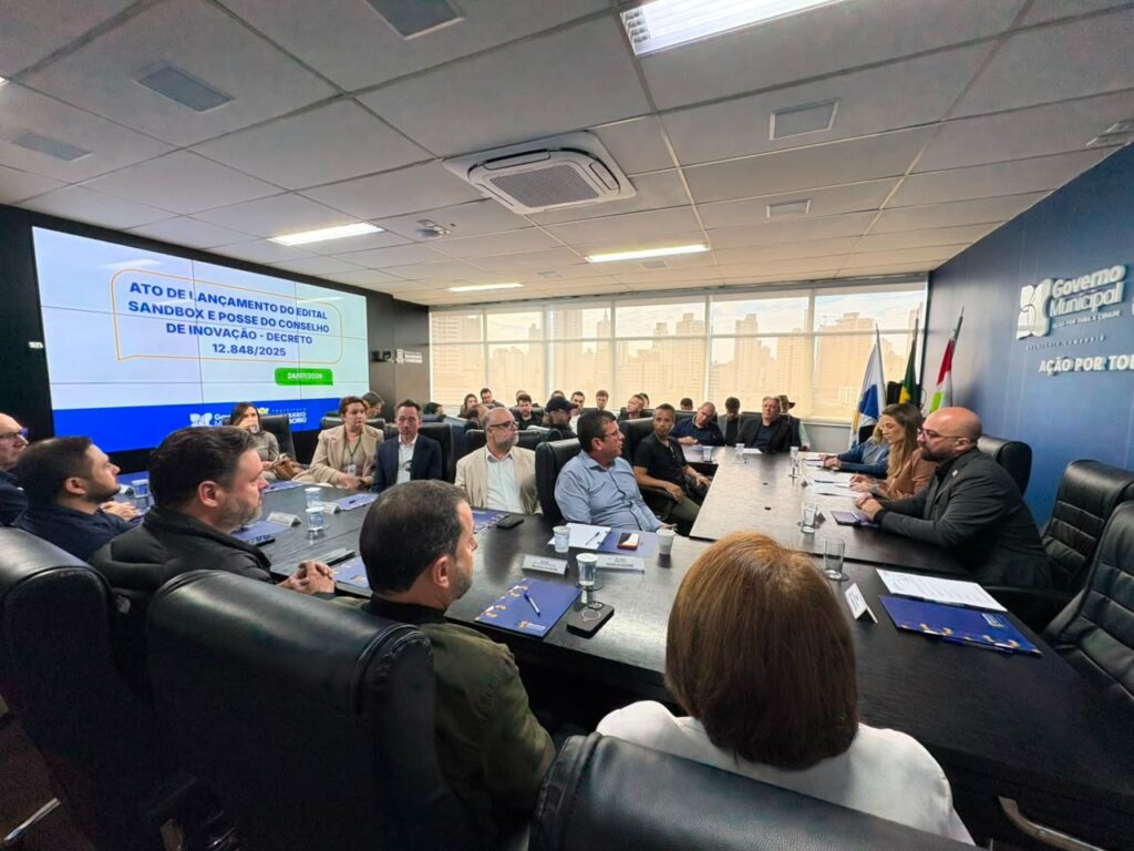 Diretor de Inteligência Artificial da Uniavan integra conselho de inovação de Balneário Camboriú